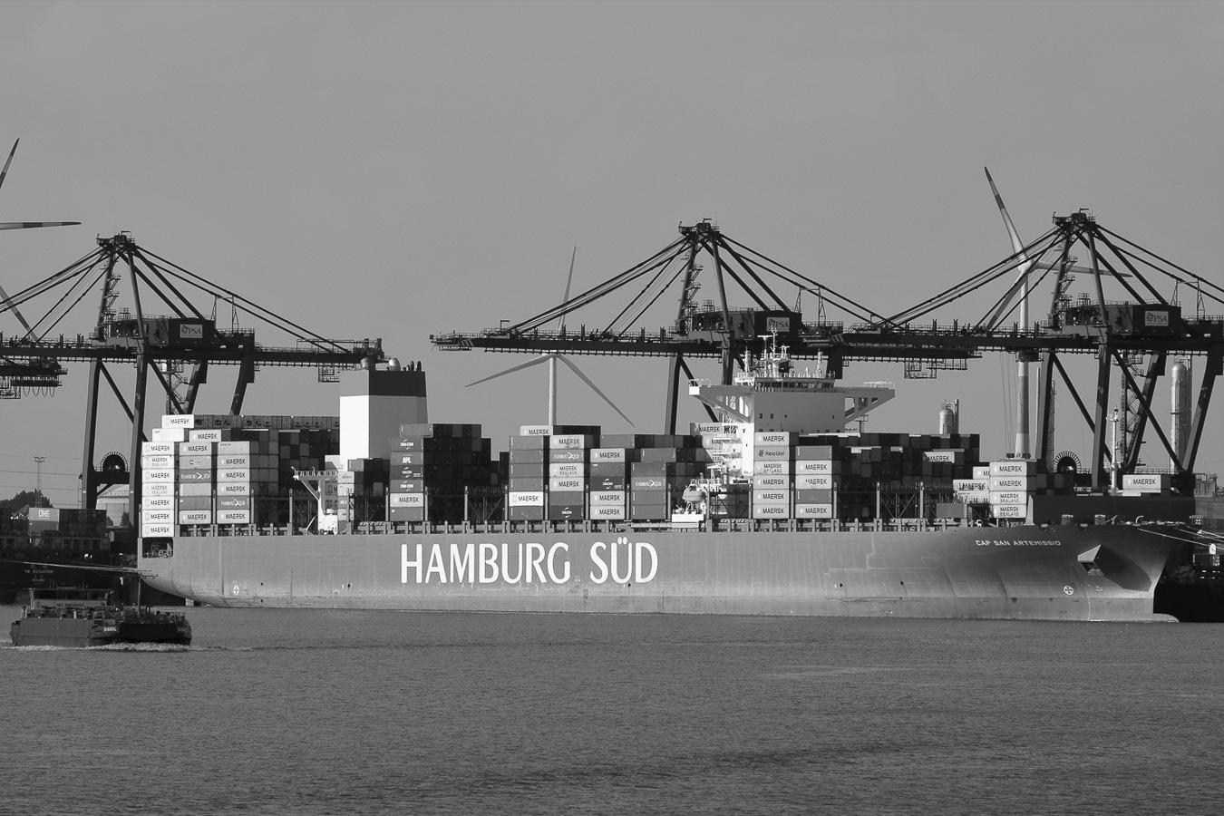 Peter Vanhoof - Port of Antwerp - (1/1000 sec. bij f / 5,6 ISO 200)